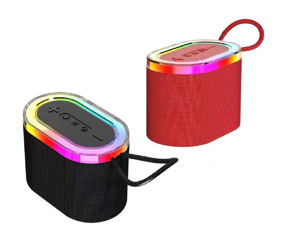 مكبر صوت Bluetooth 5.3 محمول مع بطارية 800mAh يدعم بطاقة AUX TF و USB Playback يتضمن أضواء RGB مدمجة
